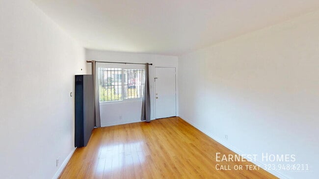 Building Photo - 110 S Rampart Blvd Unit 6