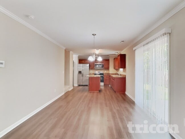 Photo - 3917 Shepway Loop