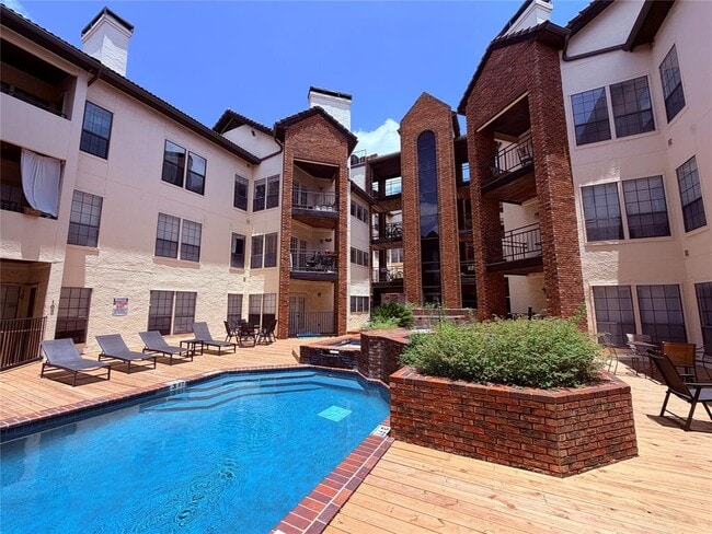 Photo - 3001 Cedar St Unit 114