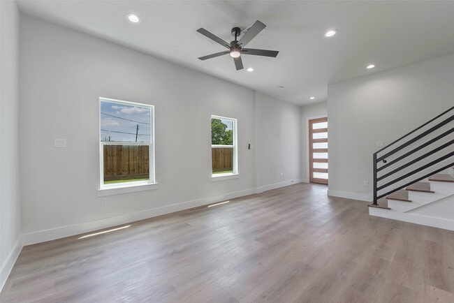 Photo - 9309 Jutland Rd