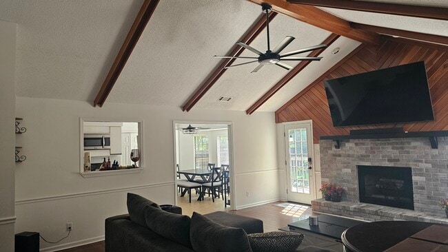 21 Quail Rd
