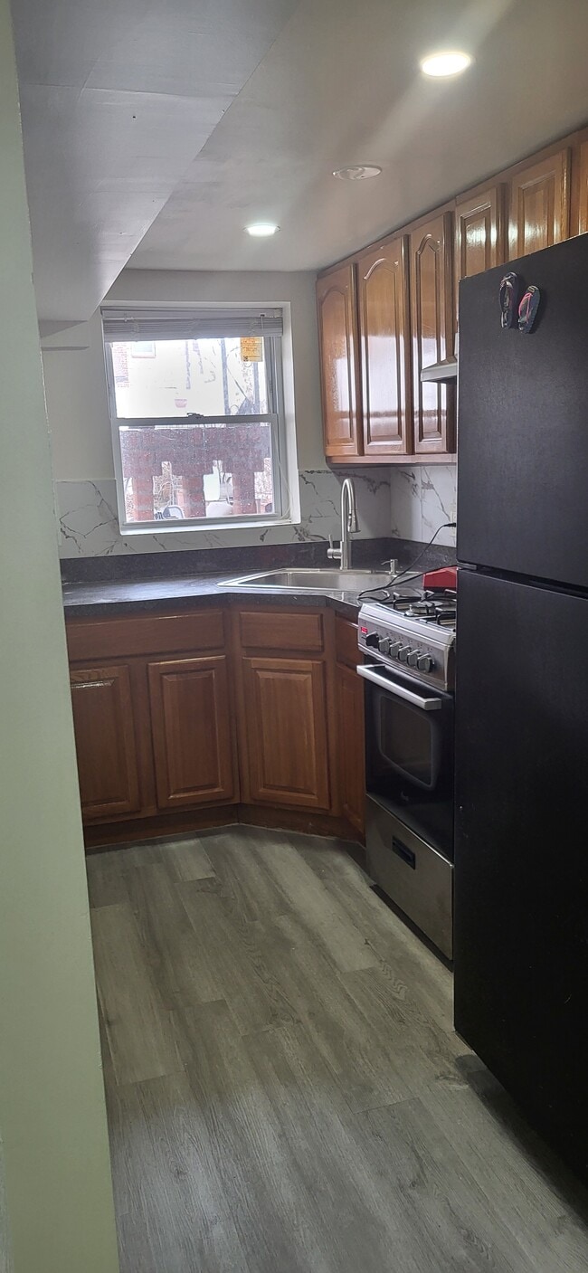 Photo - 1843 E 51st St