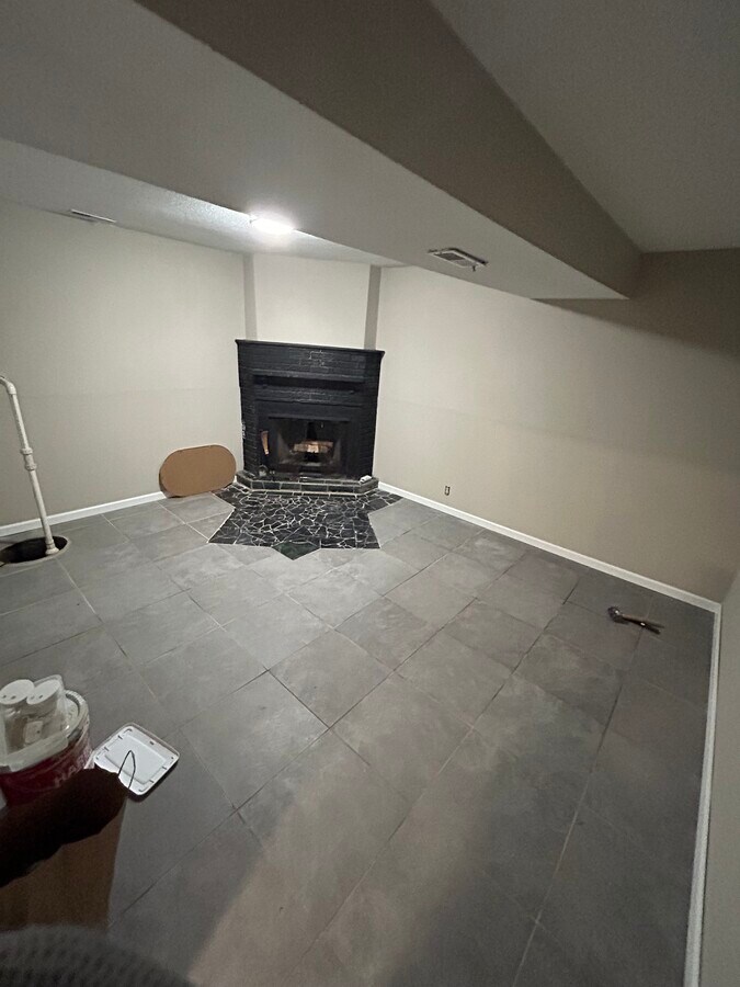 Photo - 2725 Ponderosa Dr