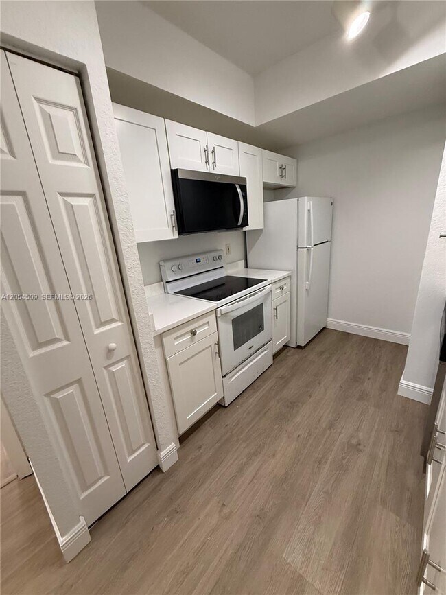 Photo - 2500 Centergate Dr Unit 104