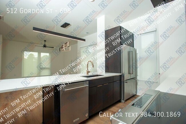 Photo - 512 Gordon St