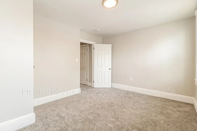 Photo - 2130 S Daggett St