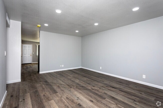 Photo - University Palace