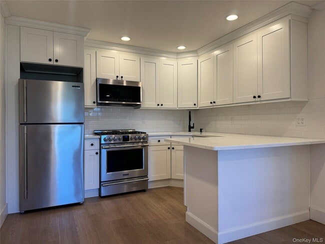 126 E Main St Unit B