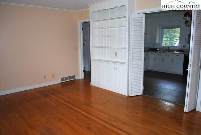 Photo - 6206 Idlewild Rd