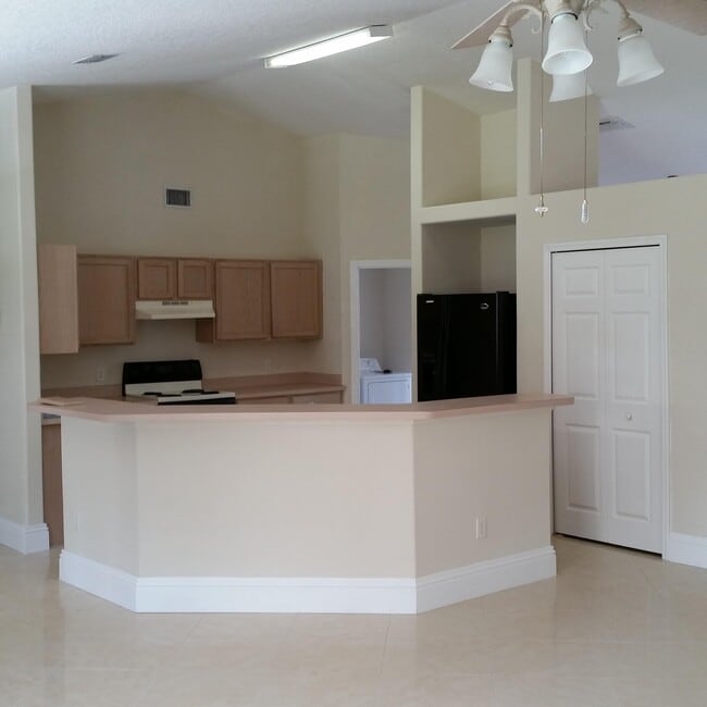 Photo - 5704 NW Croton Ave