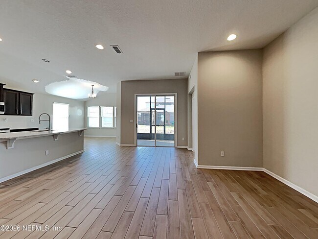 Photo - 15662 Chir Pine Dr