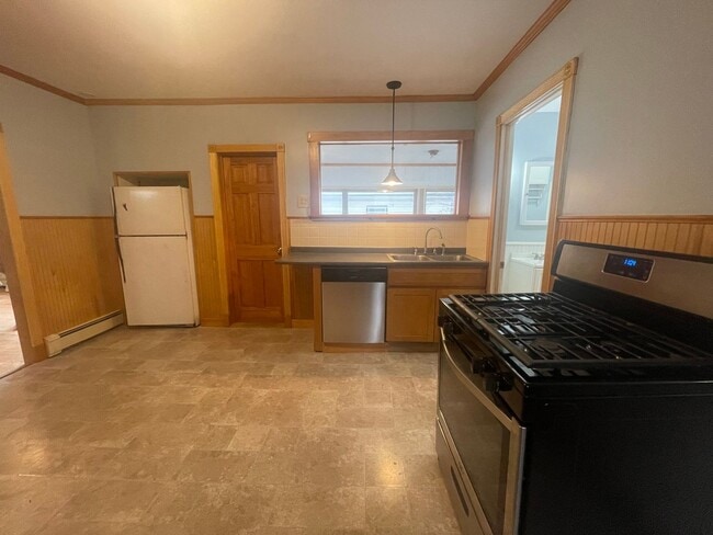 Photo - 345 Houghton St Unidad 2