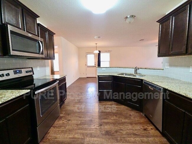 Photo - 306 Wyeth St