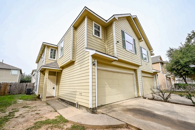 Photo - 6127 Yorkglen Manor Ln