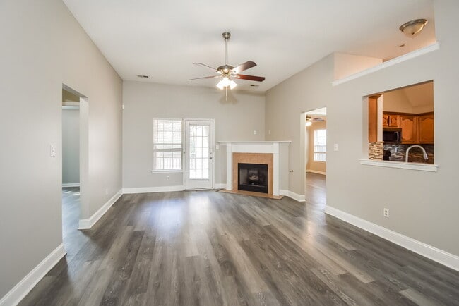 Photo - 8457 Regal Bend Dr