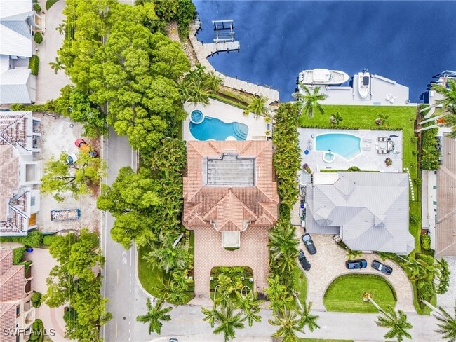 Photo - 1825 6th St S