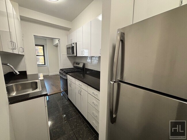 Building Photo - EAST 57 STREET