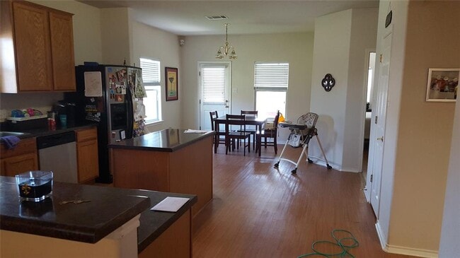 Photo - 11725 Lansdowne Rd