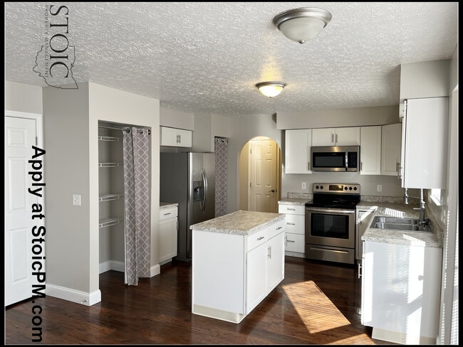 Photo - 3300 Retriever Rd