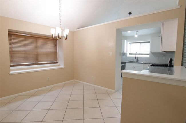 Building Photo - 6918 Glen Rosa Dr Rental