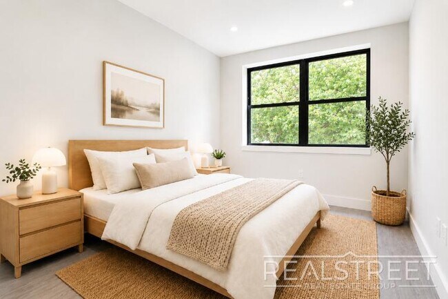 Photo - Grand Spacious 2 Bed in Prime Crown Heights Unit 2A