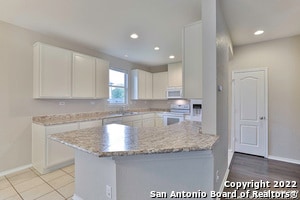 Photo - 500 Granite Mist