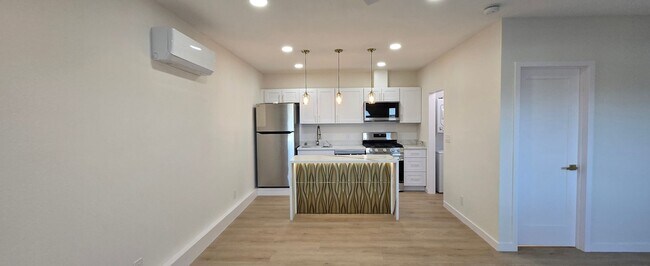 Photo - 621 Starstone Dr