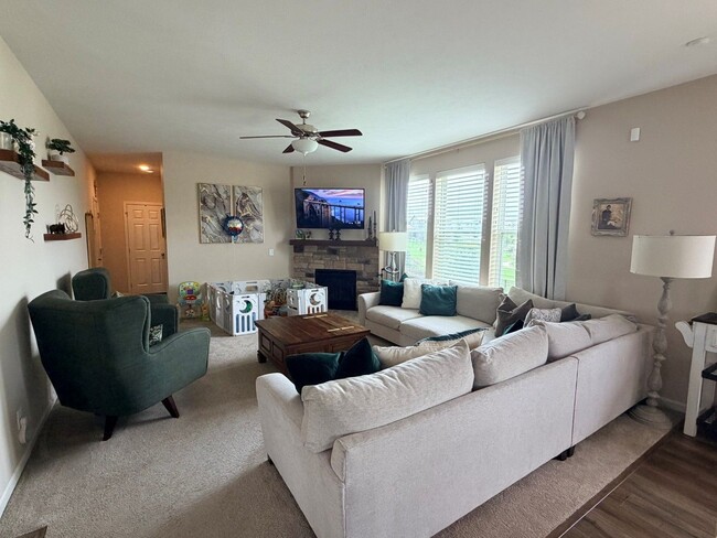 Photo - Home For Rent Elkhorn