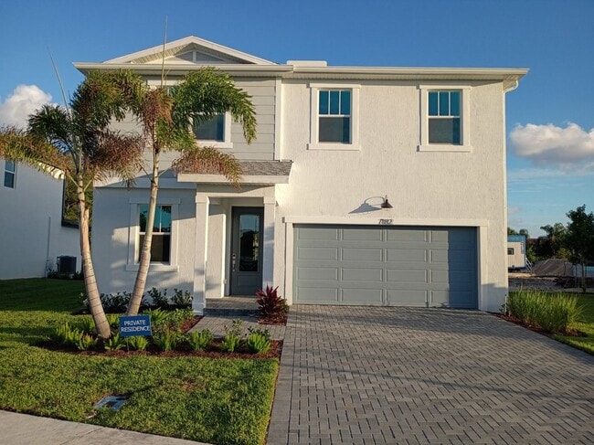 Photo - 7182 Claudelle St