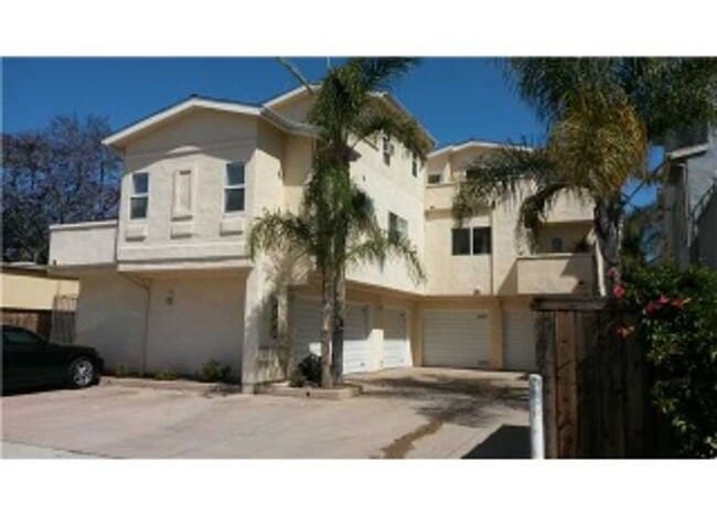 Building Photo - 2 Bed 2 Bath Condo (Avail. 12/1)
