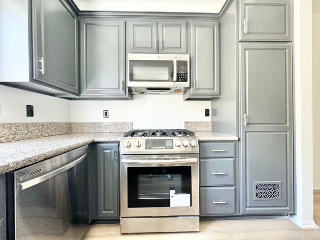 Photo - 2109 Crenshaw Blvd Unidad 7