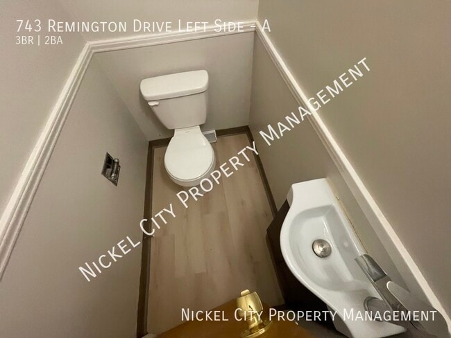 Photo - 743 Remington Dr Unit A