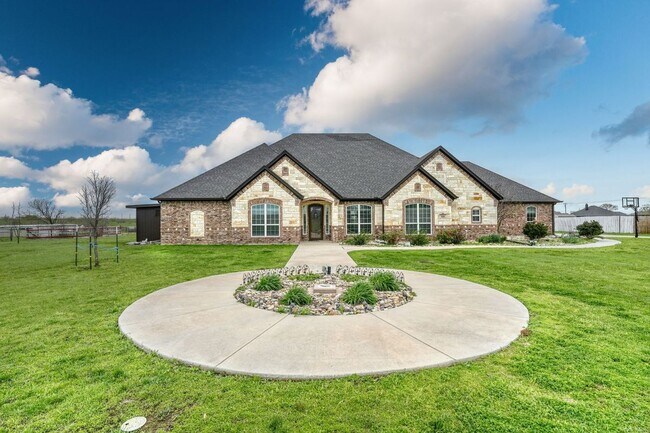 Photo - 1192 Seaborn Rd