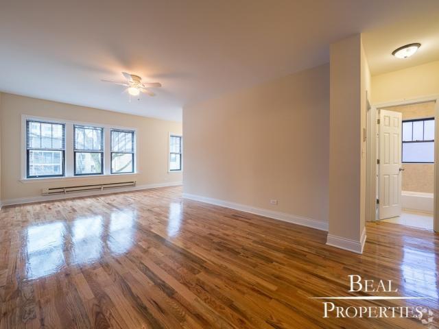 Building Photo - 2 bedroom in CHICAGO IL 60657 Unit S2 Rental