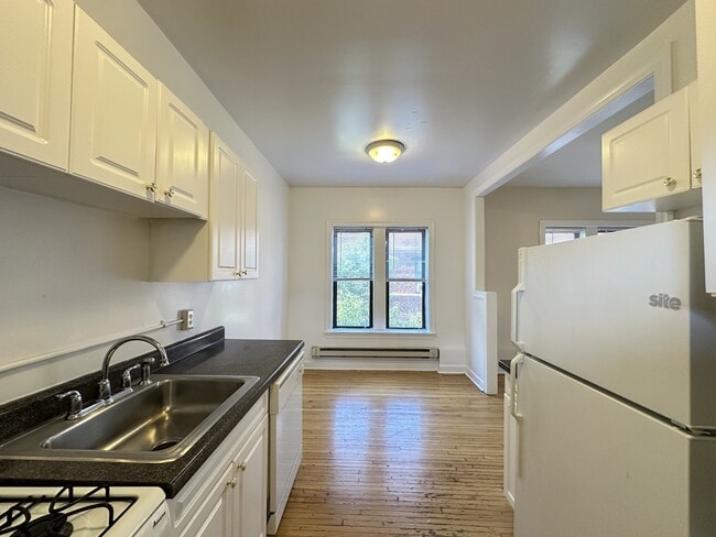 Photo - 3754 N Fremont St Unit 3W