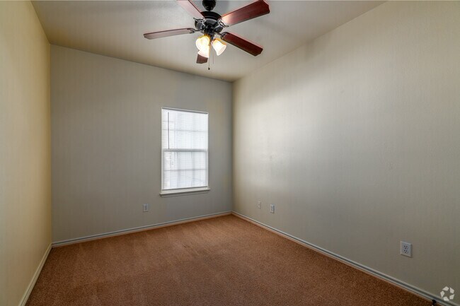 3BR, 2BA - 1067SF - Secondary Bedroom