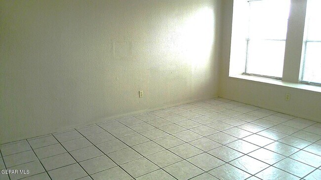 Photo - 3001 E Glen Dr