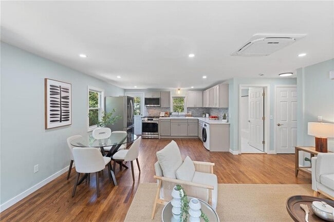 Photo - 7 Laneway Ct