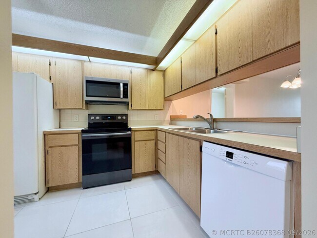 2621 Village Blvd Unit 206