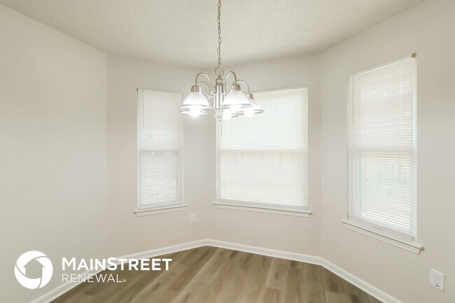 Photo - 220 Windscape Dr