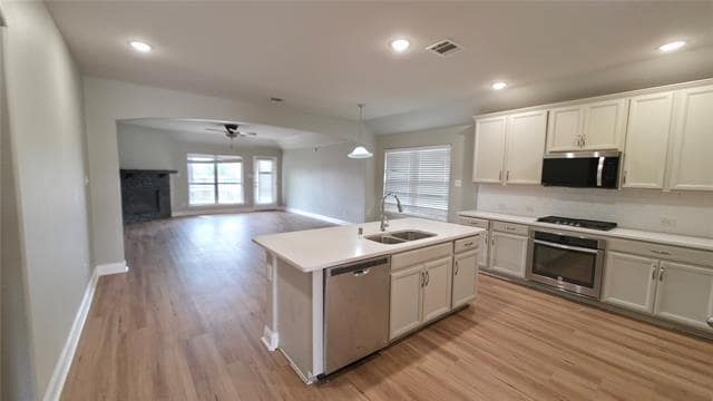 Photo - 2071 Avondown Rd