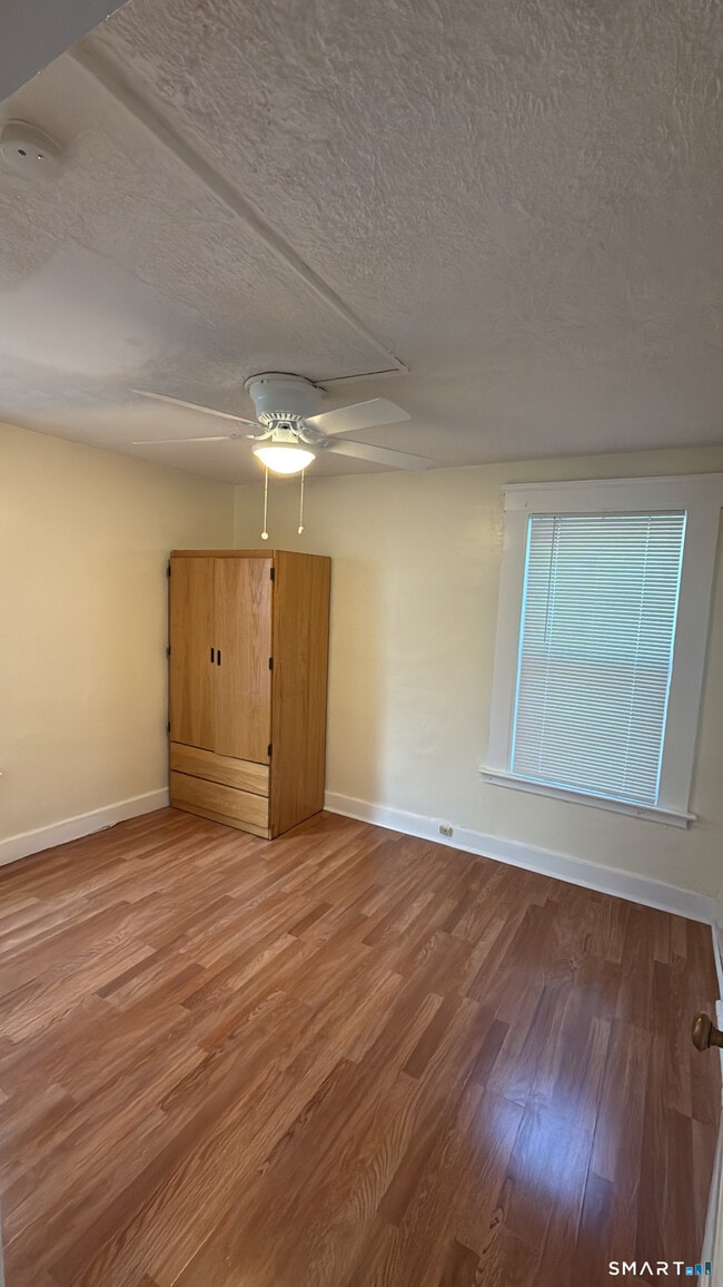 Photo - 322 Bassett St Unit 2