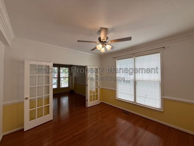 Photo - 1404 Graham Dr