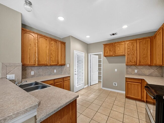 Photo - 1232 Appalachian Ln