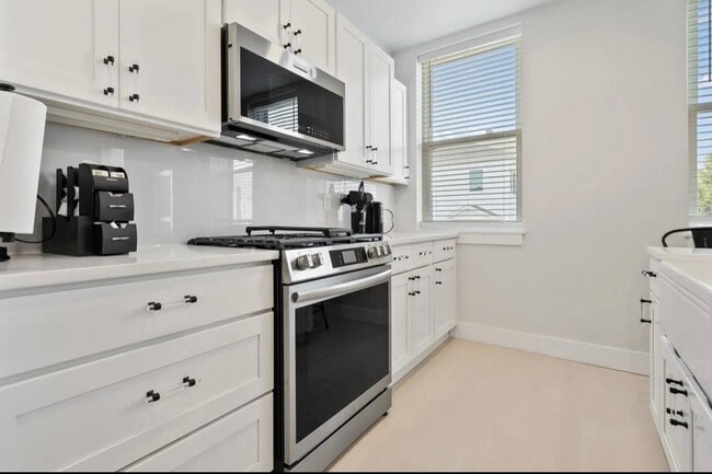 Photo - 161 Broadway Unit 2R