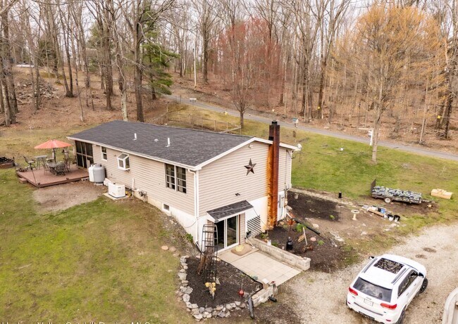 Photo - 26 Rapp Rd