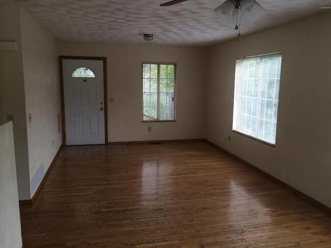 Photo - 1209 Jack Pine Dr