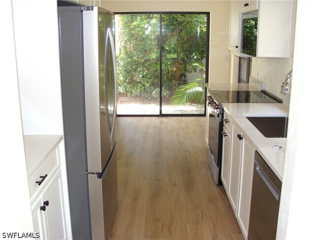 Photo - 857 Reef Point Cir