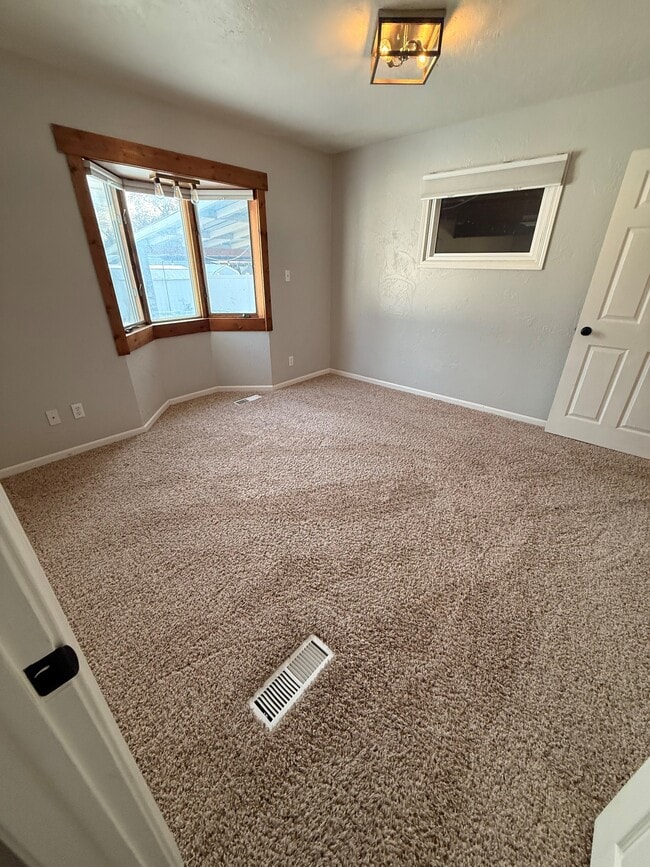 Photo - 124 Riverview B