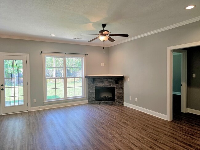 Photo - 3304 Alexandria Dr